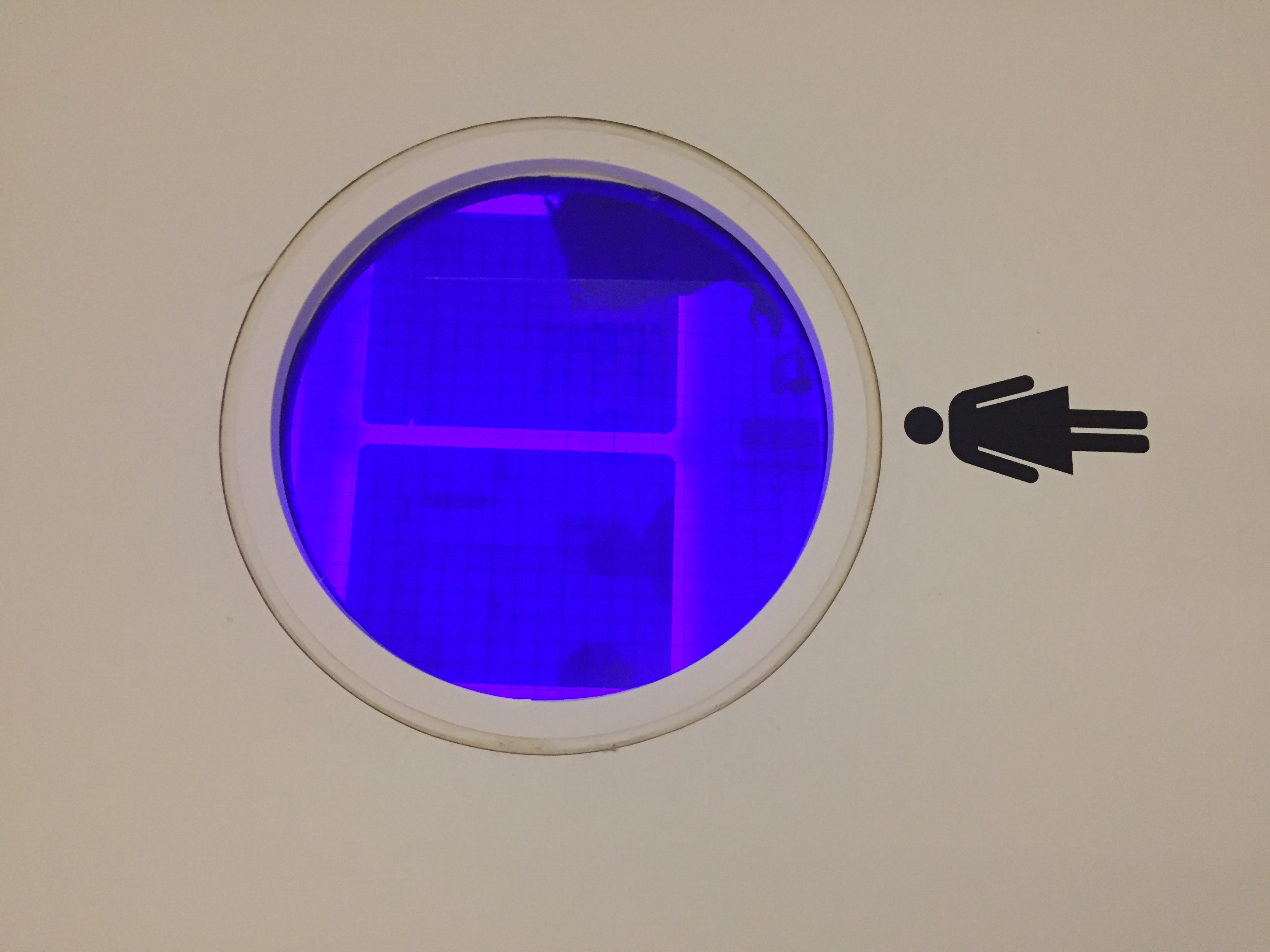 and-Reflets dans un rond bleus